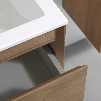 Vincea Luka 800 N.Oak